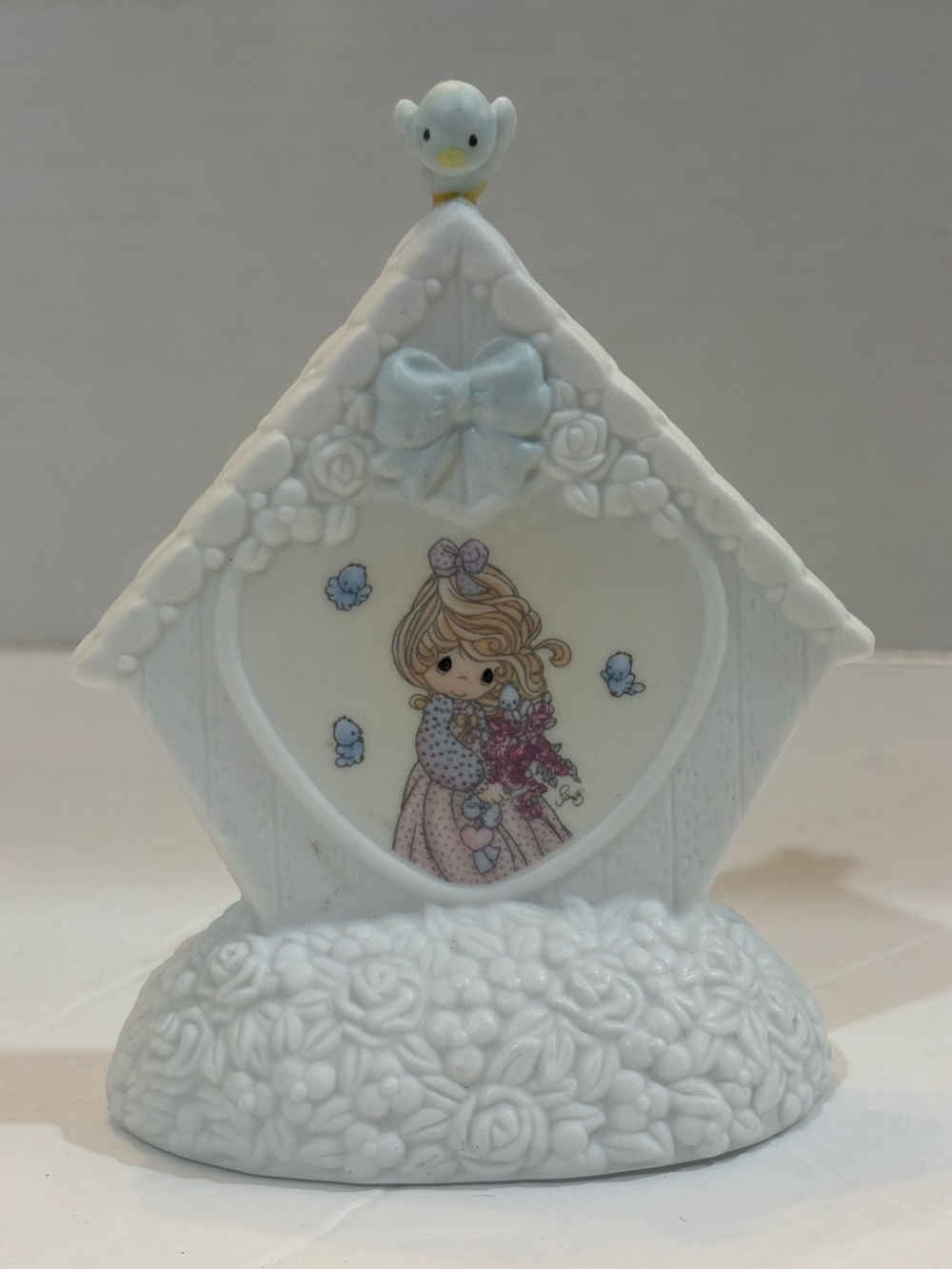 VINTAGE PRECIOUS MOMENTS “You Are My Sunshine” Musical Porcelain Plaque